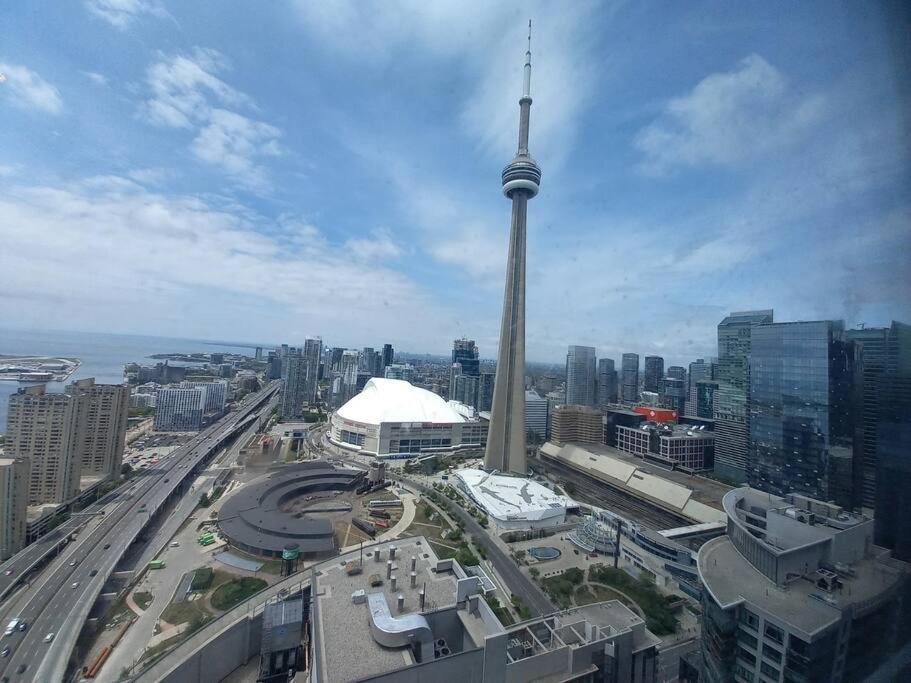 토론토 Magnificient View Next Cn Tower/Rogers/Union/Mtcc 아파트 외부 사진
