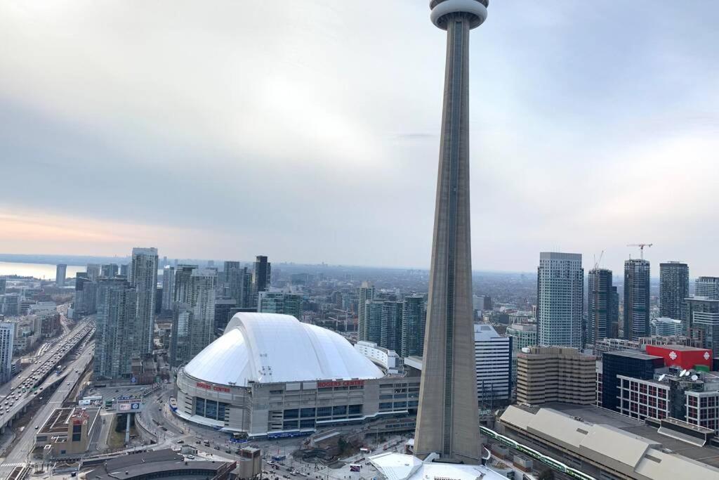토론토 Magnificient View Next Cn Tower/Rogers/Union/Mtcc 아파트 외부 사진
