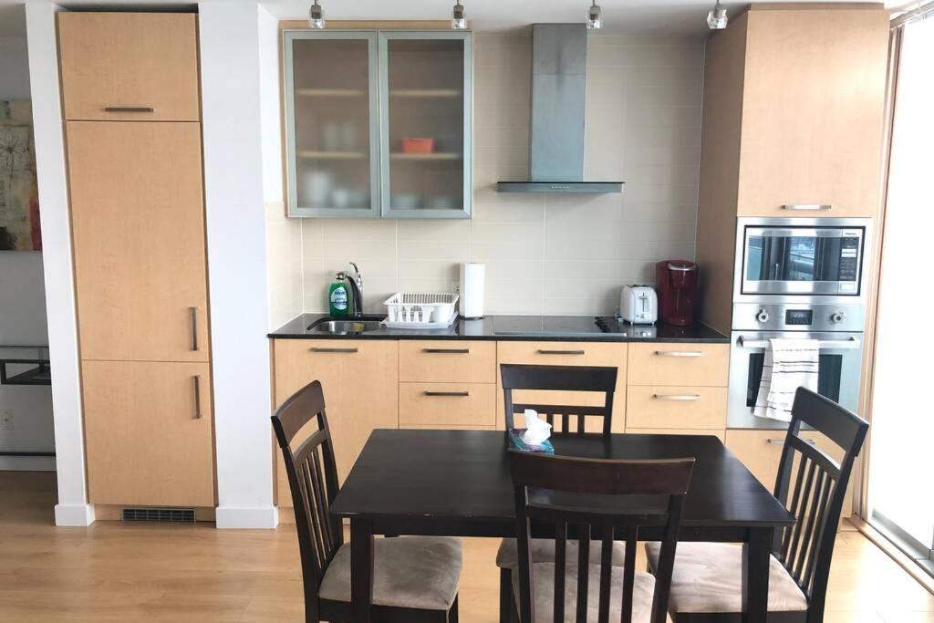 토론토 Magnificient View Next Cn Tower/Rogers/Union/Mtcc 아파트 외부 사진