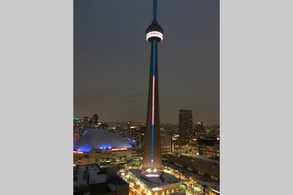 토론토 Magnificient View Next Cn Tower/Rogers/Union/Mtcc 아파트 외부 사진